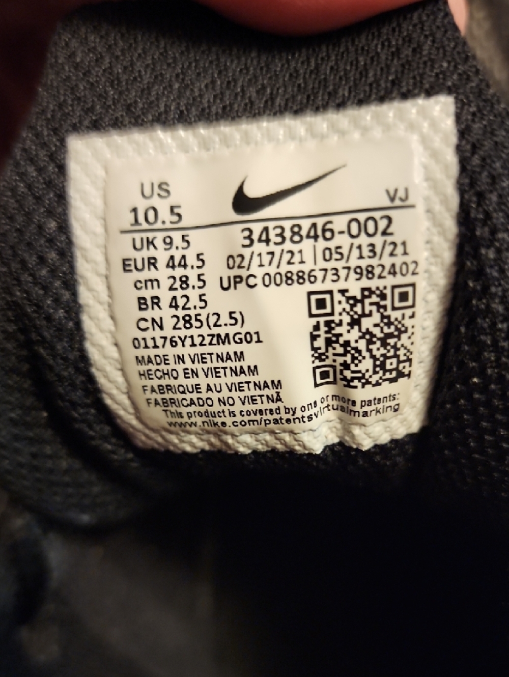 Nike Men's Torch 4, Size 10.5, Black Athletic Mesh - Picture 2 of 7